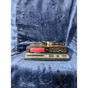 Realistic Chronomatic 267 AM/FM Alarm Clock Radio 12-1575 In Brown Color Working